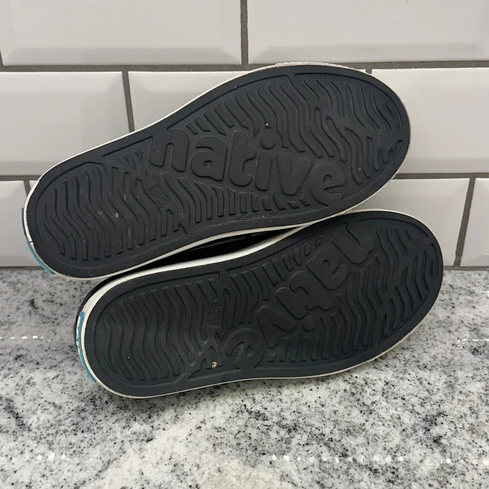 Native Kids Size‎ 3 Jefferson Black Good Waterproof Slip On Perforated Sneakers